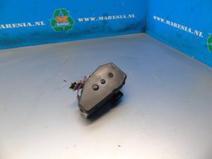 Used Tailgate motor Ford C-Max (DXA) 2.0 TDCi 16V Price € 89,25 Margin scheme offered by Maresia Auto Recycling B.V.