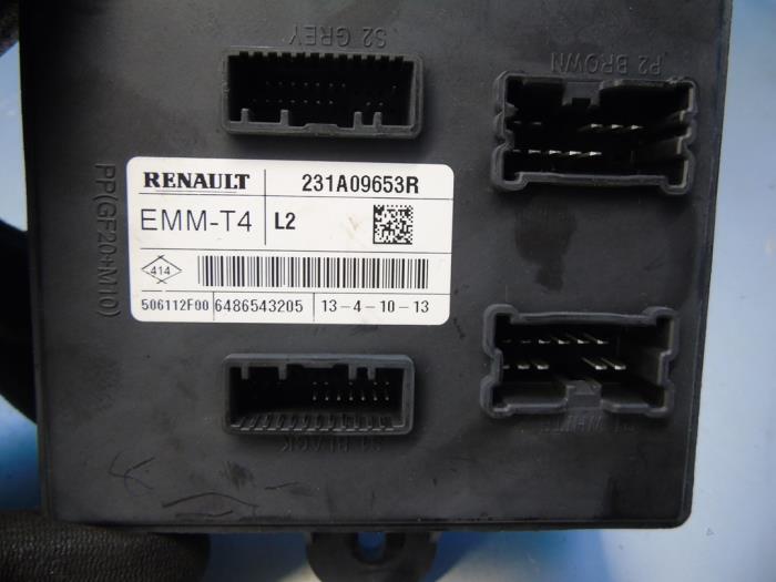 Steuergerät Body Control van een Renault Captur (2R) 0.9 Energy TCE 12V 2013