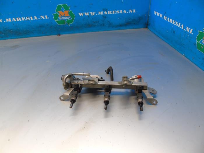 Gebrauchte Einspritzdüse (Einspritzer) Renault Clio IV (5R) 0.9 Energy TCE 90 12V Preis € 73,50 Margenregelung angeboten von Maresia Auto Recycling B.V.