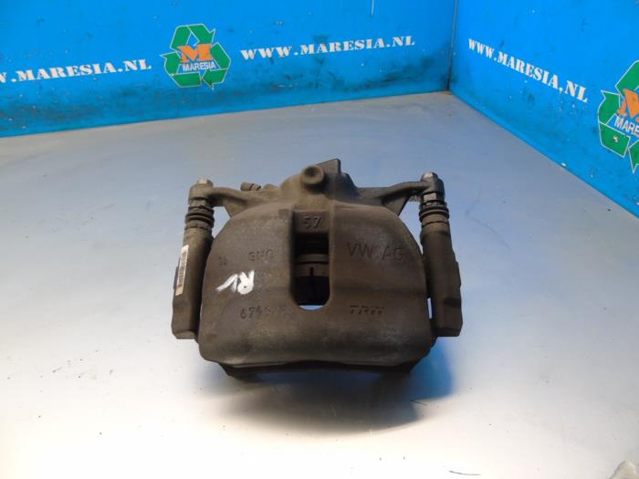 Gebrauchte Bremszange rechts vorne Seat Leon ST (5FF) 1.8 TSI Ecomotive 16V Preis € 63,00 Margenregelung angeboten von Maresia Auto Recycling B.V.