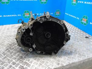 Used Gearbox Chevrolet Captiva (C140) 2.2 D 16V 4x4 Price on request offered by Maresia Auto Recycling B.V.