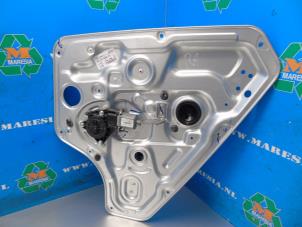 Usagé Mécanique vitre 4portes arrière droite Hyundai iX20 (JC) 1.6i 16V Prix € 78,75 Règlement à la marge proposé par Maresia Auto Recycling B.V.