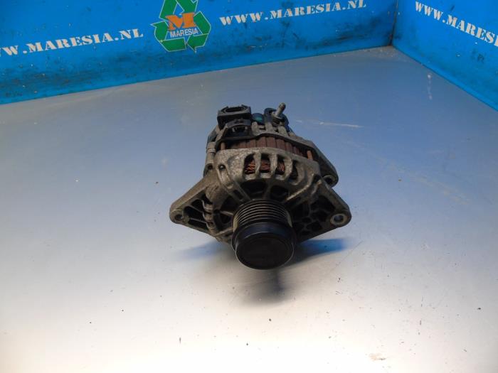 Dynamo van een Hyundai iX20 (JC) 1.6i 16V 2011
