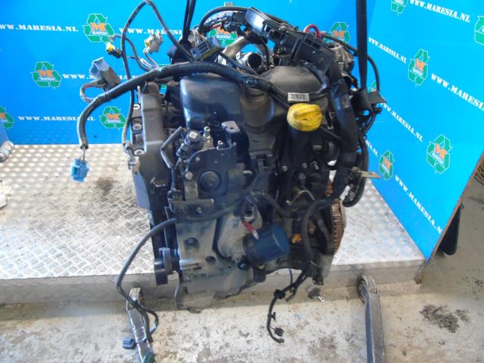 Motor van een Renault Clio IV Estate/Grandtour (7R) 1.5 Energy dCi 90 FAP 2013