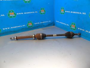 Used Front drive shaft, right Renault Clio IV Estate/Grandtour (7R) 1.5 Energy dCi 90 FAP Price € 78,75 Margin scheme offered by Maresia Auto Recycling B.V.