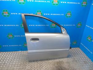 Gebrauchte Tür 4-türig rechts vorne Kia Rio II (DE) 1.4 16V Preis € 105,00 Margenregelung angeboten von Maresia Auto Recycling B.V.