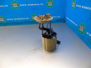 Used Electric fuel pump Opel Astra K 1.6 CDTI 136 16V Price € 78,75 Margin scheme offered by Maresia Auto Recycling B.V.