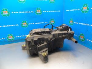 Gebrauchte Adblue Tank Peugeot Partner (EF/EU) 1.6 BlueHDI 75 Preis € 498,75 Margenregelung angeboten von Maresia Auto Recycling B.V.