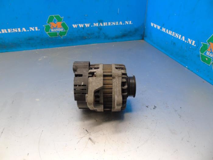 Begagnade Dynamo Hyundai i10 (F5) 1.1i 12V Pris € 15,75 Marginaltabell erbjuds av Maresia Auto Recycling B.V.