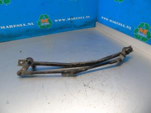 Used Wiper mechanism Hyundai i30 Crosswagon (WWH) 1.6 CRDi 16V VGT HP Price € 57,75 Margin scheme offered by Maresia Auto Recycling B.V.