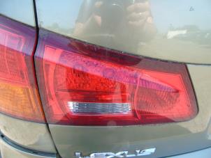 Gebrauchte Rücklicht links Lexus IS (E2) 220d 16V Preis € 42,00 Margenregelung angeboten von Maresia Auto Recycling B.V.