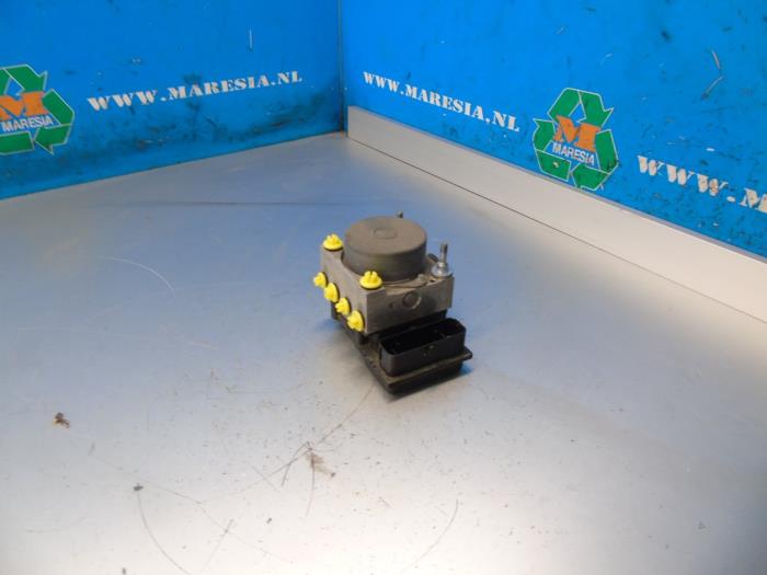 Usagé Pompe ABS Ford Ka II 1.2 Prix € 105,00 Règlement à la marge proposé par Maresia Auto Recycling B.V.