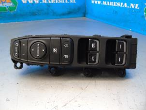 Usados Interruptor combinado de ventanillas Kia Niro I (DE) 1.6 GDI Hybrid Precio € 73,50 Norma de margen ofrecido por Maresia Auto Recycling B.V.