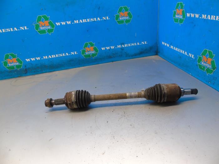 Front drive shaft, left from a Fiat Panda (312) 0.9 TwinAir Turbo 85 2012