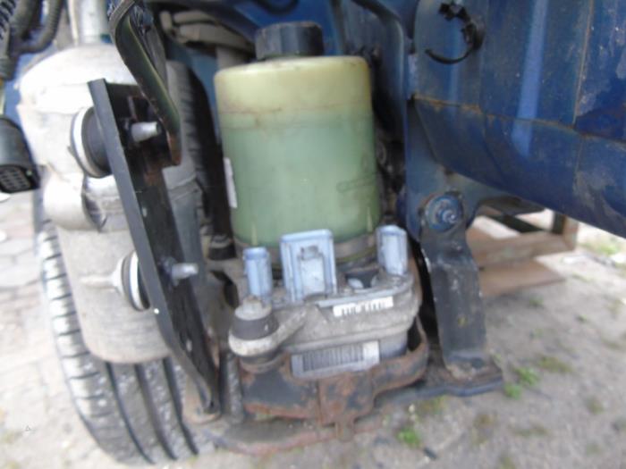 Power steering pump Ford CMax 2.0 16V AODA