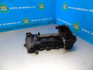 Used Rocker cover Toyota Yaris III (P13) 1.0 12V VVT-i Price € 47,25 Margin scheme offered by Maresia Auto Recycling B.V.