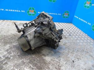 Getriebe van een Peugeot 206+ (2L/M)  2010