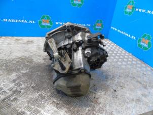 Getriebe van een Peugeot 206+ (2L/M)  2010