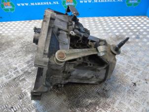 Getriebe van een Peugeot 206+ (2L/M)  2010