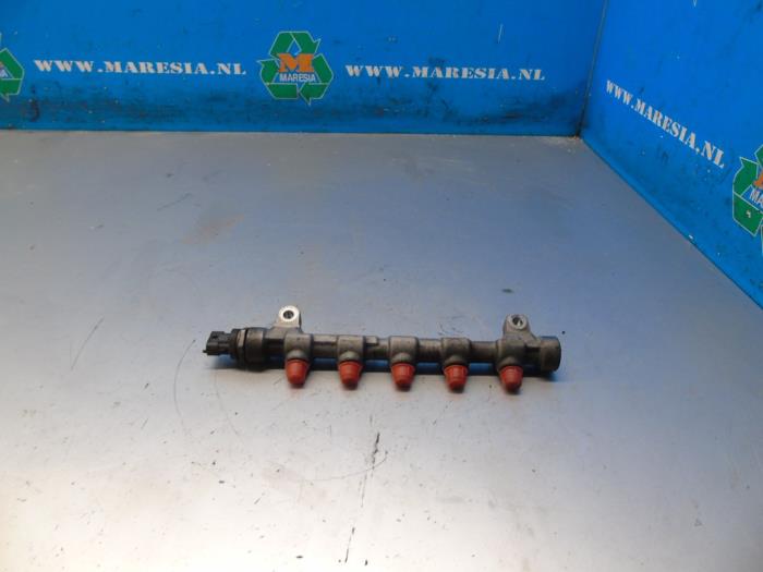 Usagé Système d'injection Hyundai i30 (GDHB5) 1.6 CRDi 16V VGT Prix € 63,00 Règlement à la marge proposé par Maresia Auto Recycling B.V.