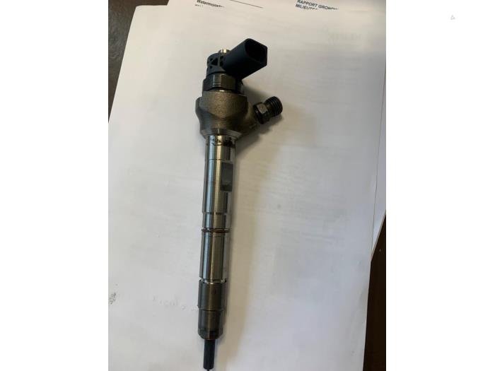 Usagé Injecteurs Volkswagen Caddy IV 2.0 TDI 150 Prix € 73,50 Règlement à la marge proposé par Maresia Auto Recycling B.V.