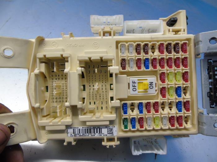 Fuse box Hyundai i10 1.0 12V 91952B9351