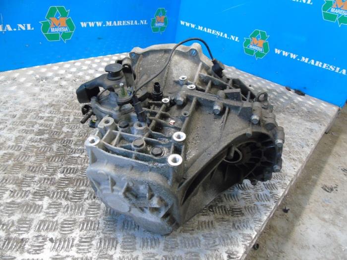 Gearbox Kia Cee'D - 4300032906 D4FB WDJ6