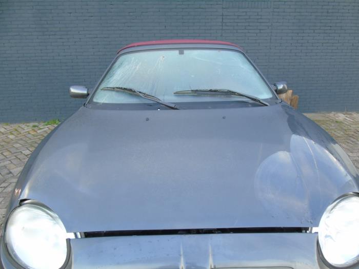 Usados Capó MG MGF 1.8i 16V Precio € 131,25 Norma de margen ofrecido por Maresia Auto Recycling B.V.