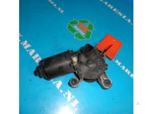 Used Front wiper motor Kia Rio (DC22/24) 1.5 16V Price € 36,75 Margin scheme offered by Maresia Auto Recycling B.V.