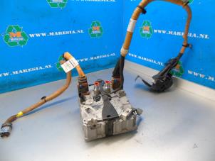 Usagé Chargeur de batterie Renault Megane IV Estate (RFBK) 1.6 E-Tech 160 Prix sur demande proposé par Maresia Auto Recycling B.V.