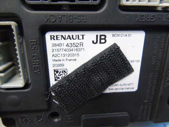 Sterownik Body Control z Renault Megane IV Estate (RFBK) 1.6 E-Tech 160 2021