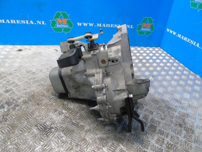 Gearbox from a Citroën C3 Aircross (2C/2R) 1.2 PureTech 82 2019