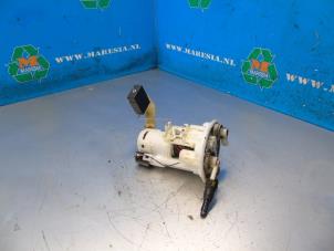 Usados Bomba eléctrica de combustible Suzuki Alto (GF) 1.0 12V Precio € 52,50 Norma de margen ofrecido por Maresia Auto Recycling B.V.