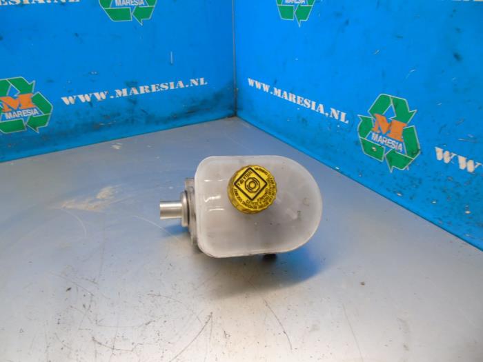 Gebrauchte Hauptbremszylinder Iveco New Daily VI 35C18, 40C18, 50C18, 65C18, 70C18, 35S18 Preis € 89,25 Margenregelung angeboten von Maresia Auto Recycling B.V.