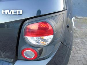 Usagé Feu arrière secondaire droit Chevrolet Aveo 1.3 D 16V Prix € 47,25 Règlement à la marge proposé par Maresia Auto Recycling B.V.