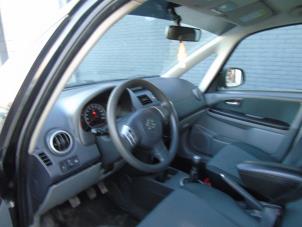 Usados Juego y módulo de airbag Suzuki SX4 (EY/GY) 1.5 16V Base,Comfort Precio de solicitud ofrecido por Maresia Auto Recycling B.V.