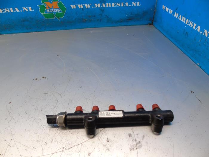 Usagé Système d'injection Peugeot 2008 (CU) 1.6 e-HDi FAP Prix € 26,25 Règlement à la marge proposé par Maresia Auto Recycling B.V.