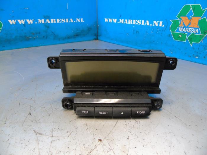 Begagnade Innerdisplay Kia Cee'd (EDB5) 1.6 CRDi 16V Pris € 36,75 Marginaltabell erbjuds av Maresia Auto Recycling B.V.