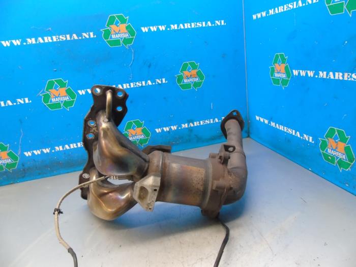 Catalytic converters with engine code 1990683 stock