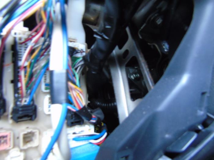 Steering column housing from a Toyota Verso 1.8 16V VVT-i 2012