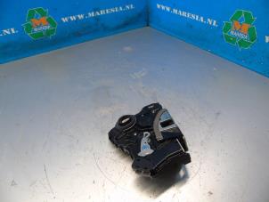 Used Front door lock mechanism 4-door, right Toyota Verso 1.8 16V VVT-i Price € 52,50 Margin scheme offered by Maresia Auto Recycling B.V.
