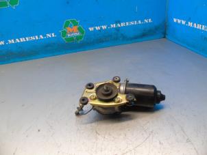 Used Front wiper motor Mazda MX-5 (NB18/35/8C) 1.6i 16V Price € 47,25 Margin scheme offered by Maresia Auto Recycling B.V.