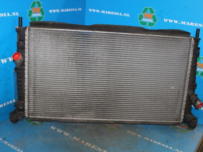 Used Radiator Ford Focus C-Max 2.0 16V Price € 47,25 Margin scheme offered by Maresia Auto Recycling B.V.