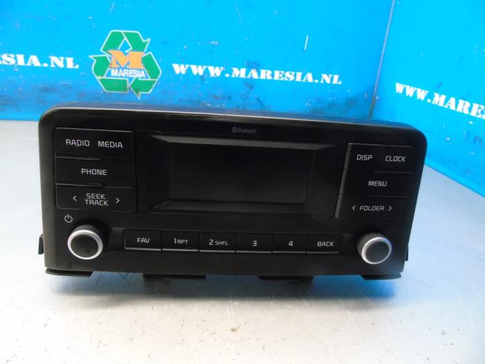 Radio van een Kia Picanto (JA) 1.0 DPi 12V 2021