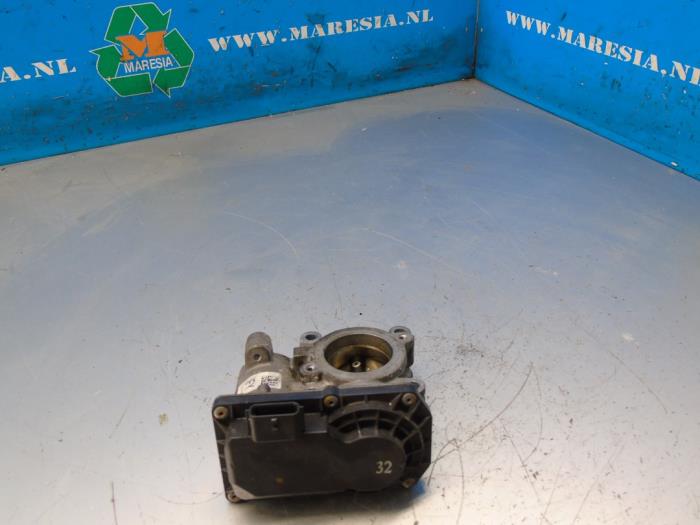 Gebrauchte Drosselklappengehäuse Dacia Sandero II 0.9 TCE 12V Preis € 57,75 Margenregelung angeboten von Maresia Auto Recycling B.V.