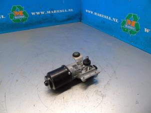 Used Front wiper motor Mitsubishi Space Star (A0) 1.0 12V Price € 73,50 Margin scheme offered by Maresia Auto Recycling B.V.