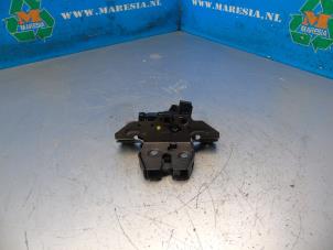 Used Tailgate lock mechanism Opel Astra K Sports Tourer 1.0 Turbo 12V Price € 26,25 Margin scheme offered by Maresia Auto Recycling B.V.