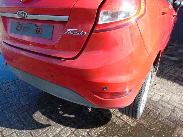Pare choc arrière d'un Ford Fiesta 6 (JA8)  2012