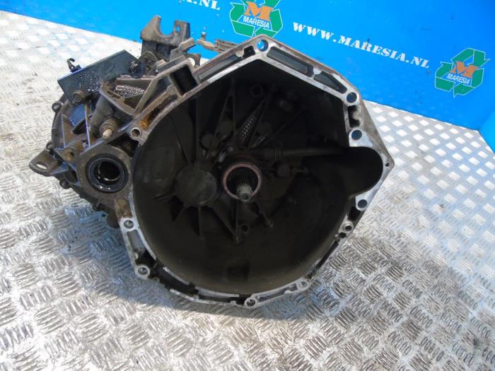 Usagé Boîte de vitesse Nissan Qashqai (J10) 1.5 dCi DPF Prix € 420,00 Règlement à la marge proposé par Maresia Auto Recycling B.V.