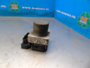 ABS Pumpe van een Opel Astra K 1.6 CDTI 110 16V 2015